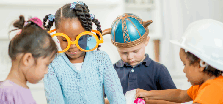 Vom Ich zum Du – Wie Kinder zwischen fünf und sieben lernen, sich in andere hineinzuversetzen – und warum das so entscheidend für ihr soziales Erleben ist Vom Ich zum Du – Wie Kinder zwischen fünf und sieben lernen, sich in andere hineinzuversetzen – und warum das so entscheidend für ihr soziales Erleben ist